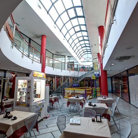 Hotel Express Aosta East Pollein Екстериор снимка