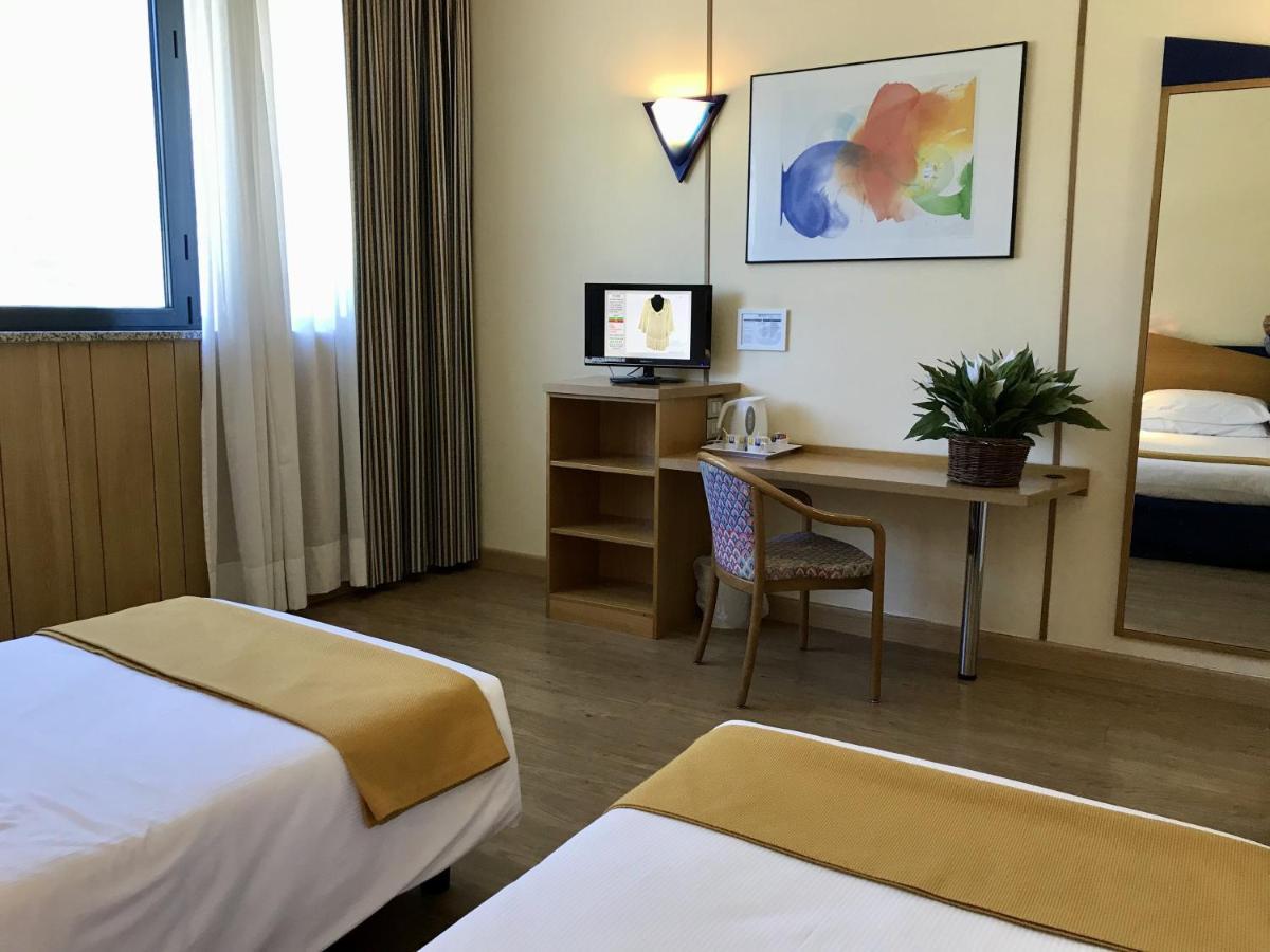 Hotel Express Aosta East Pollein Екстериор снимка