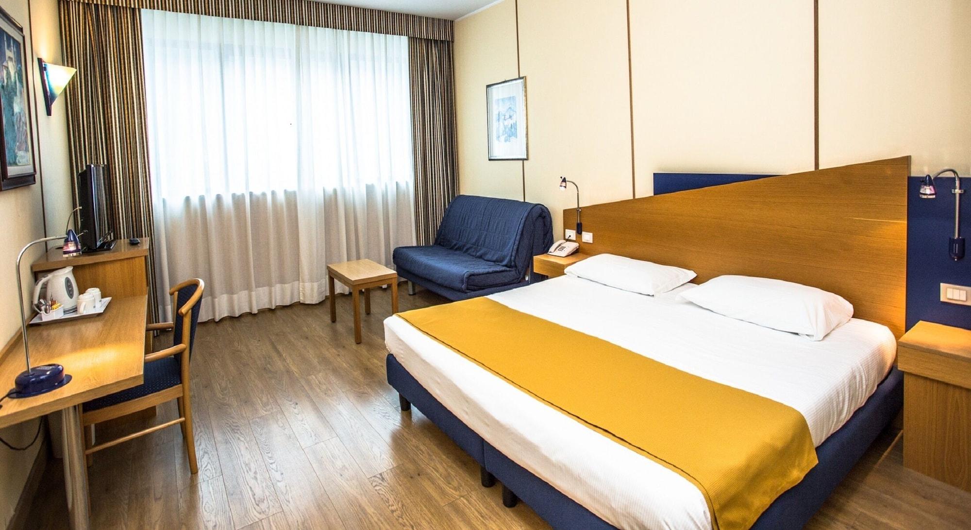 Hotel Express Aosta East Pollein Екстериор снимка