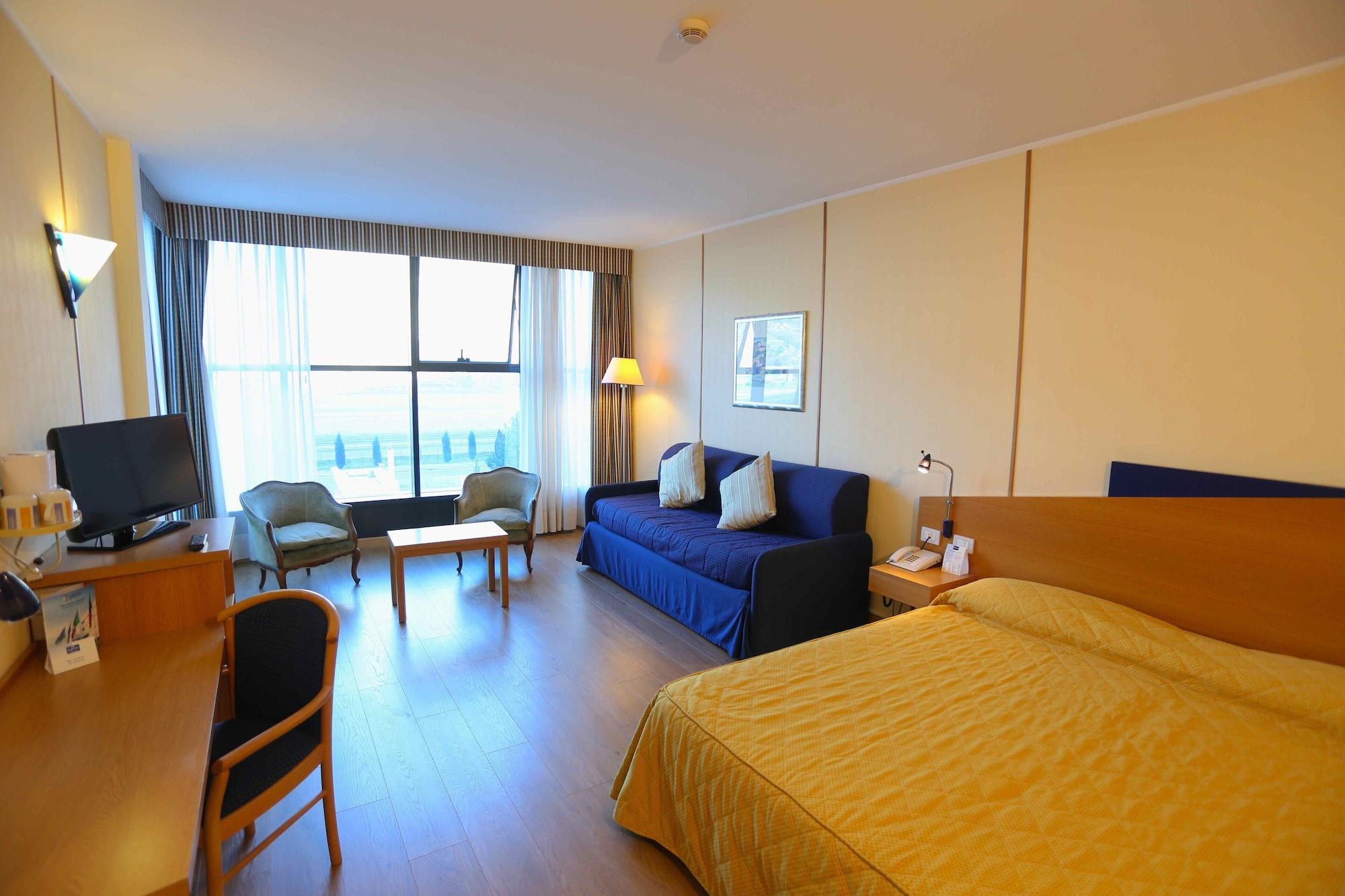 Hotel Express Aosta East Pollein Екстериор снимка