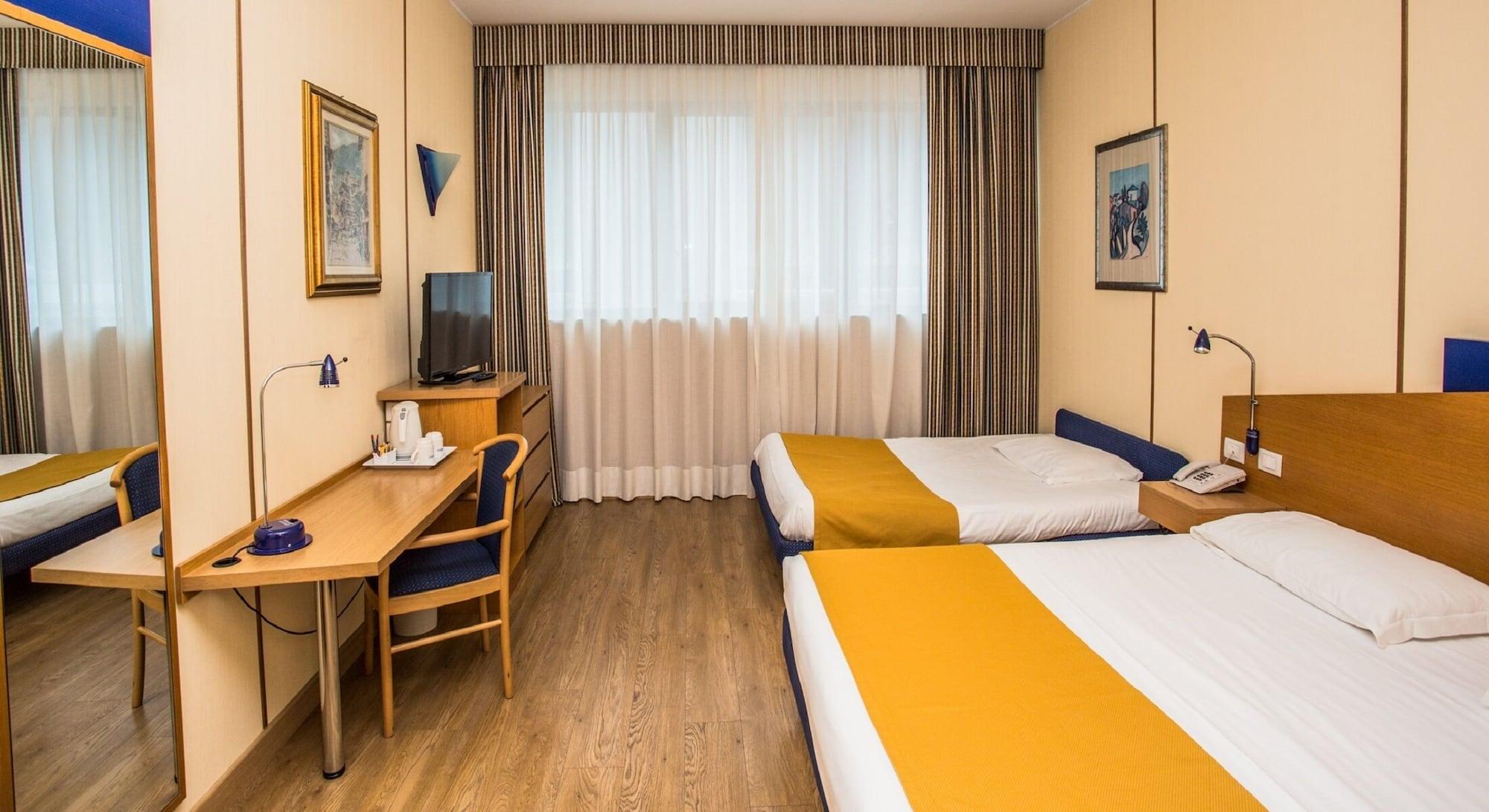 Hotel Express Aosta East Pollein Екстериор снимка