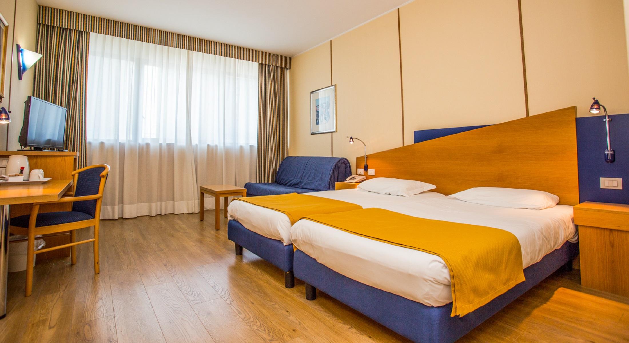 Hotel Express Aosta East Pollein Екстериор снимка