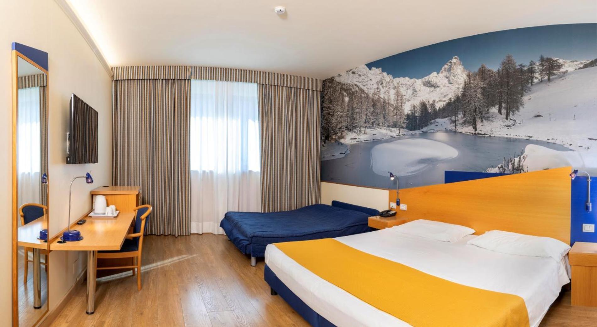 Hotel Express Aosta East Pollein Екстериор снимка
