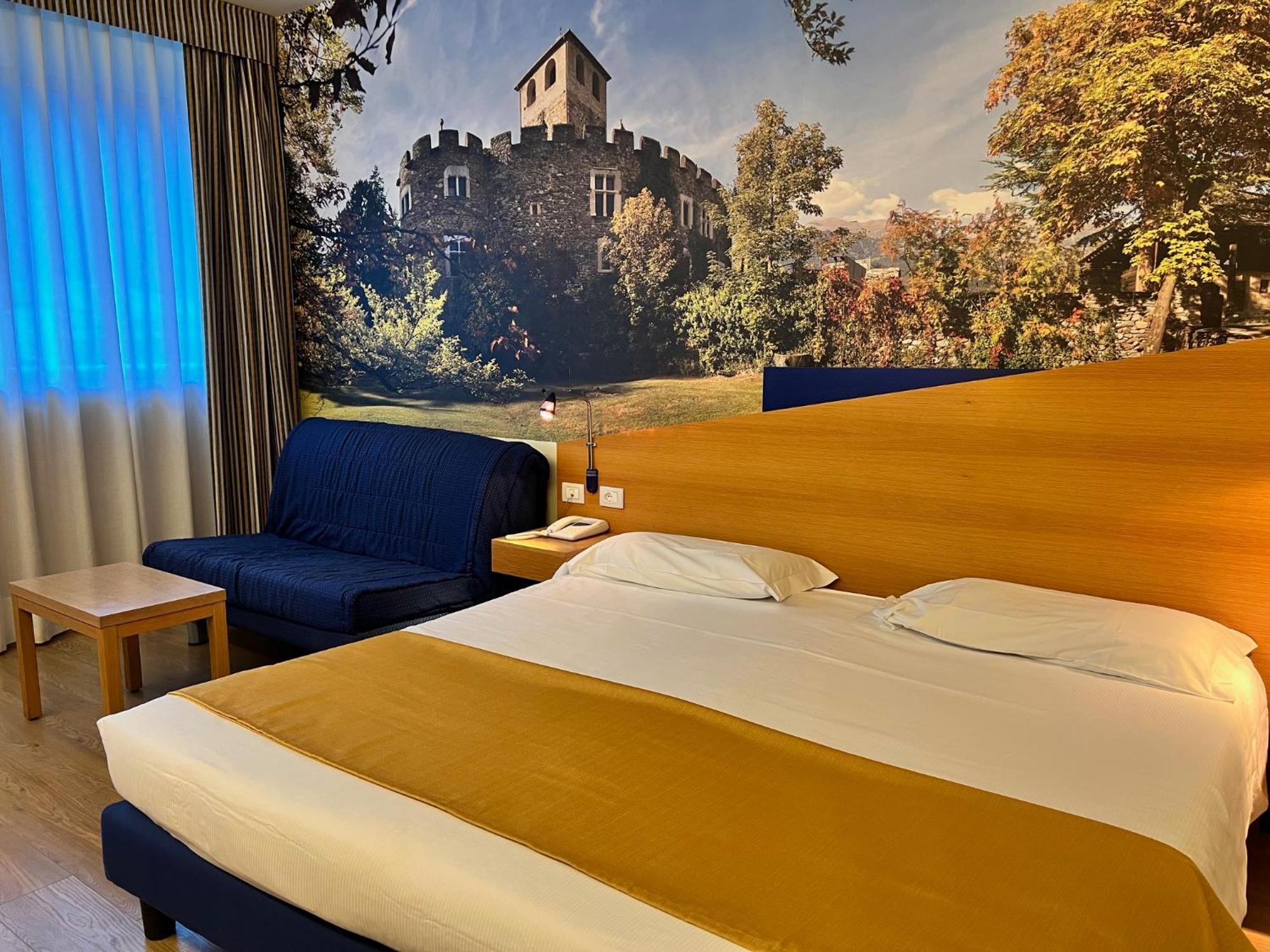 Hotel Express Aosta East Pollein Екстериор снимка